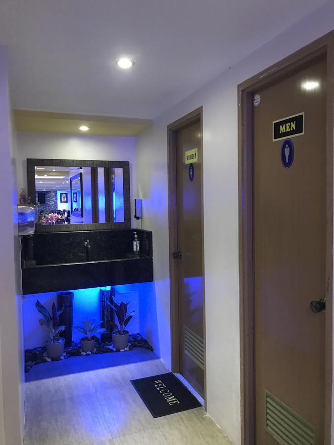 Royal Mansion Hotel Tabaco Buitenkant foto