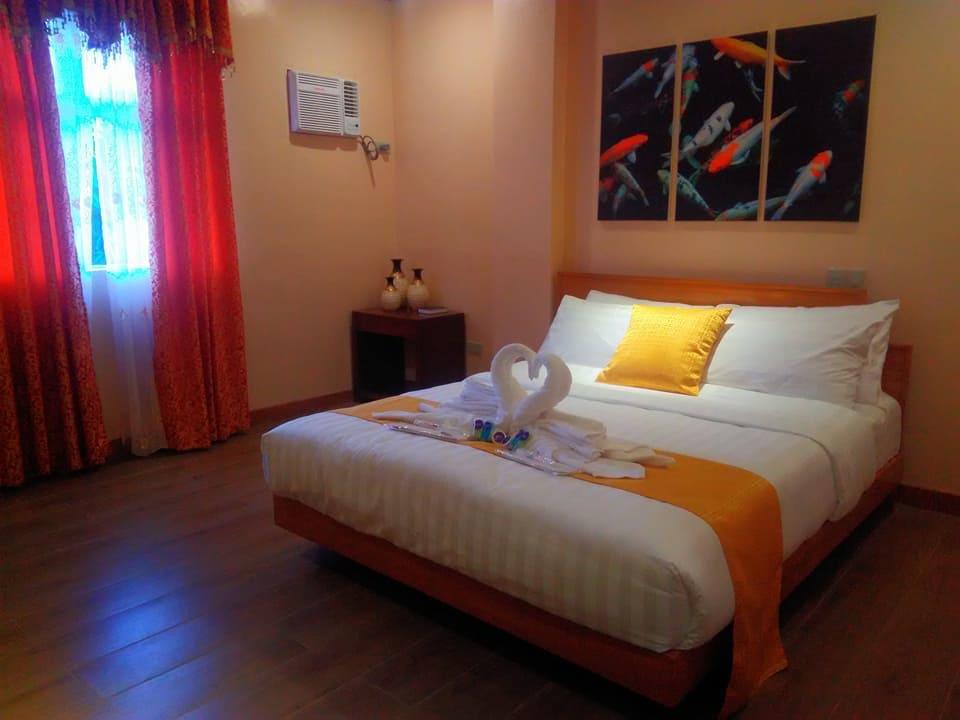 Royal Mansion Hotel Tabaco Buitenkant foto