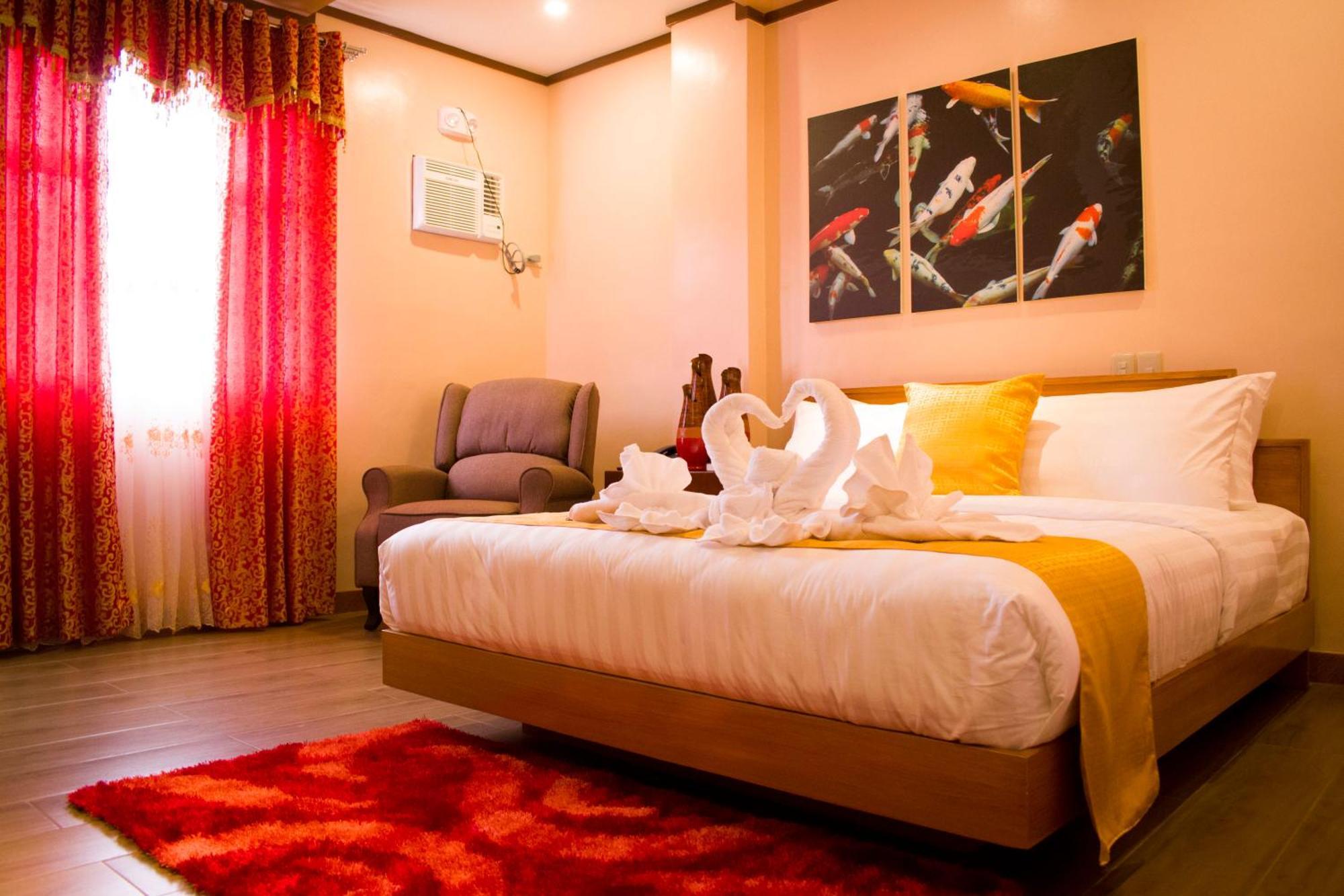 Royal Mansion Hotel Tabaco Buitenkant foto