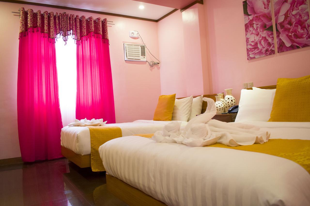 Royal Mansion Hotel Tabaco Buitenkant foto