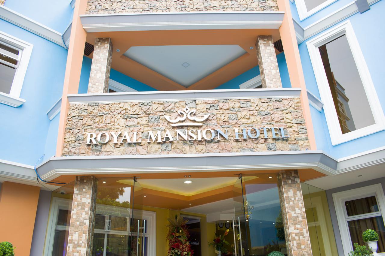 Royal Mansion Hotel Tabaco Buitenkant foto