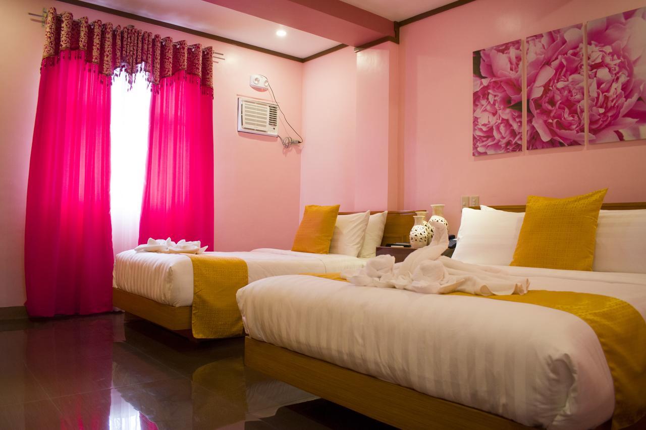 Royal Mansion Hotel Tabaco Buitenkant foto